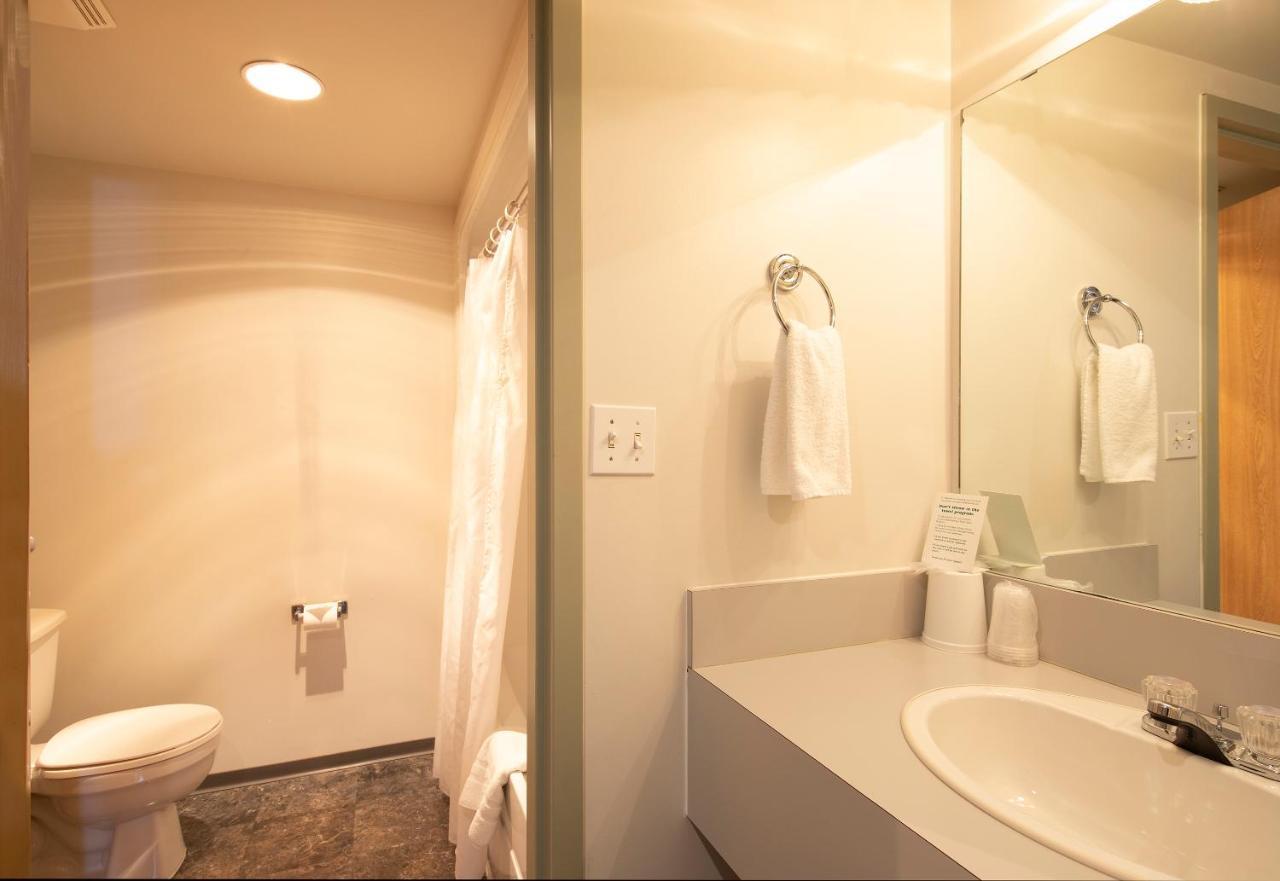 Dunvegan Inn & Suites Fairview 외부 사진